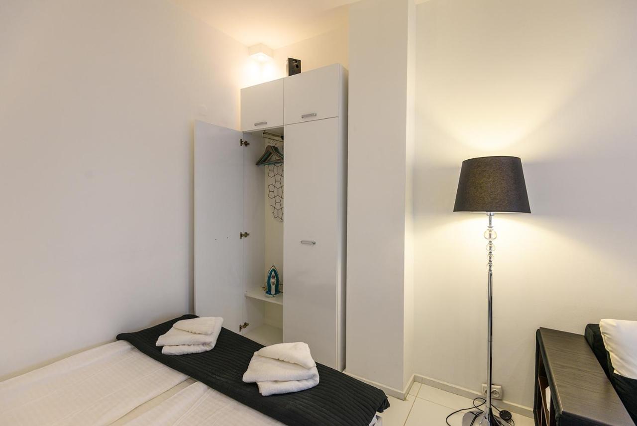 Zero-Waste Studio Apartment In Central Софія Екстер'єр фото