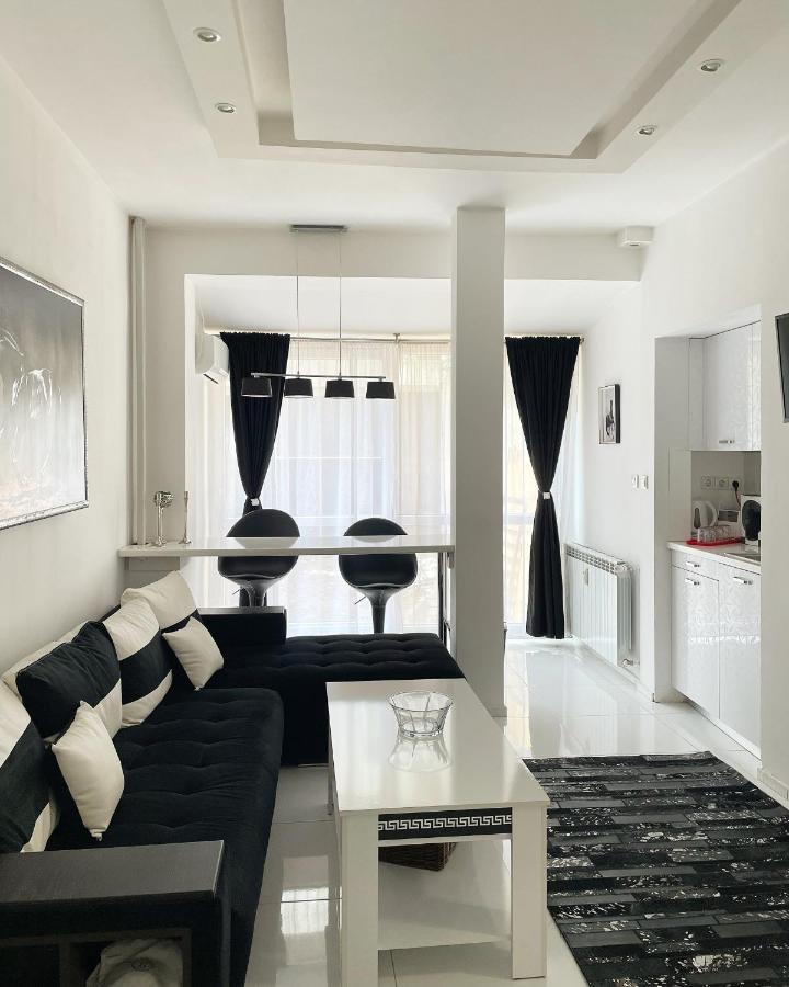 Zero-Waste Studio Apartment In Central Софія Екстер'єр фото